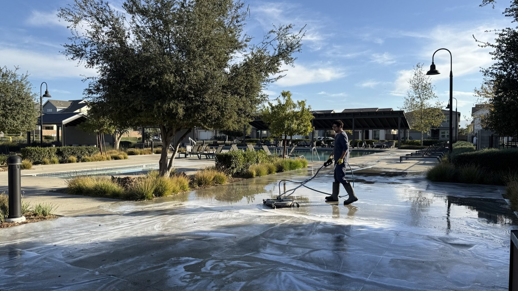 Concrete Pressure Washing